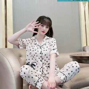 Bộ dài cộc sao màu trắng