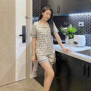 Bộ pijama đùi chữ Love you