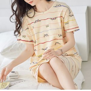 Váy xuông hình mèo đồng giá