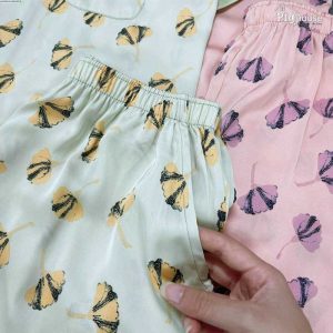 Bộ Pijama đùi in hình cánh hoa