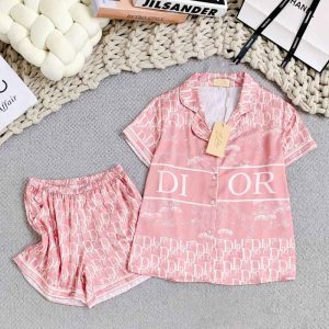 Bộ pijama đùi LP chữ dior