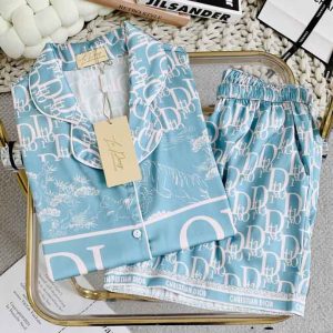 Bộ pijama đùi LP chữ dior