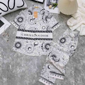 Bộ pijama dài chữ Dior choco