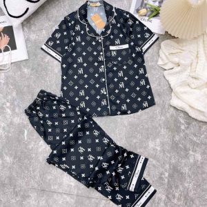 Bộ pijama dài chữ ZM Choco