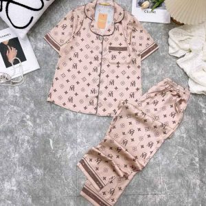 Bộ pijama dài chữ ZM Choco