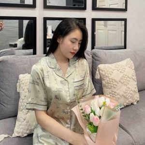 Bộ pijama đùi chữ bloom gardens