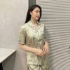 Bộ pijama đùi chữ bloom gardens
