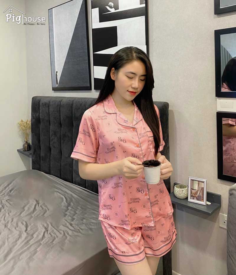 Bộ pijama đùi chữ bloom gardens