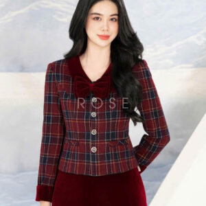 ao-da-nhung-rose-cach-dieu-ket-hop-chan-vay-dang-a