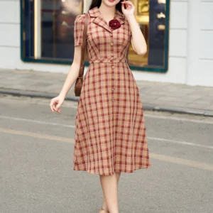 Vay-cong-so-dang-om-A-co-vest