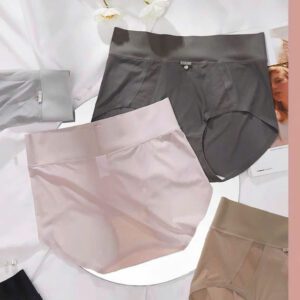 QuanSuSieuNheKhongVien