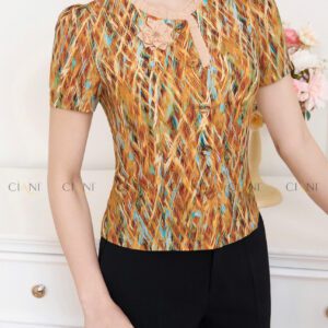 Sơ mi lụa tuyết màu da đính hoa