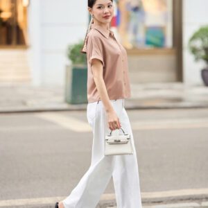 Áo Sơ Mi Cổ Nhạn Hot Trend Xuân Hè