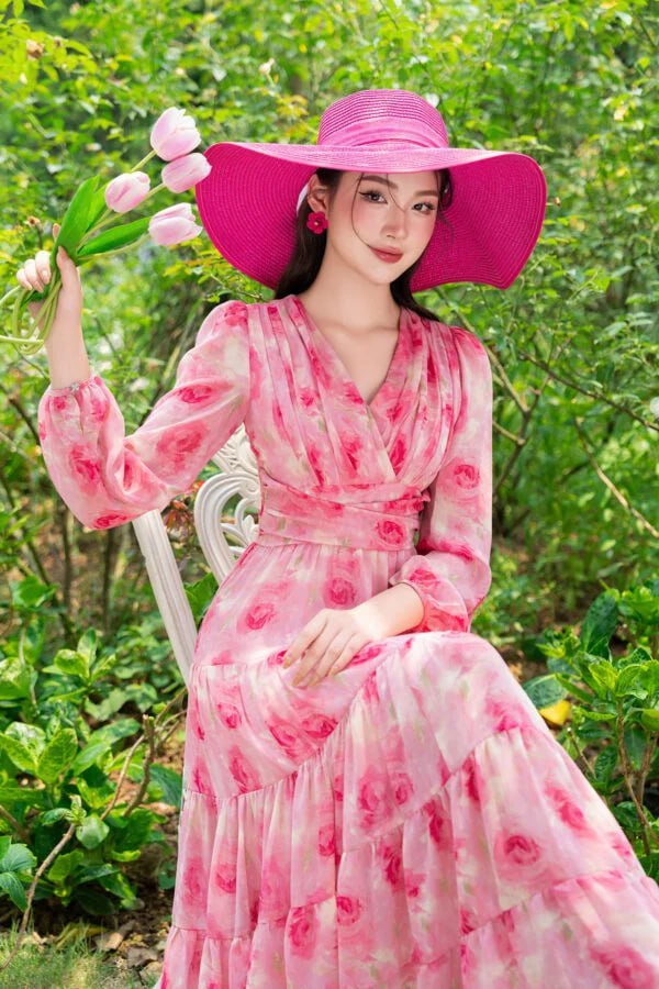 Váy maxi hoa hồng cổ tim Luperi