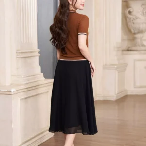 Chân váy midi dáng A cạp sang trọng