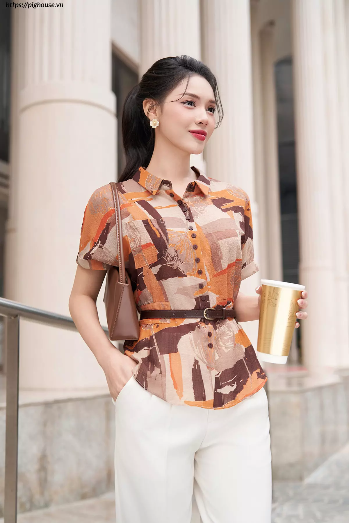 áo sơ mi cánh rơi họa tiết thanh lịch