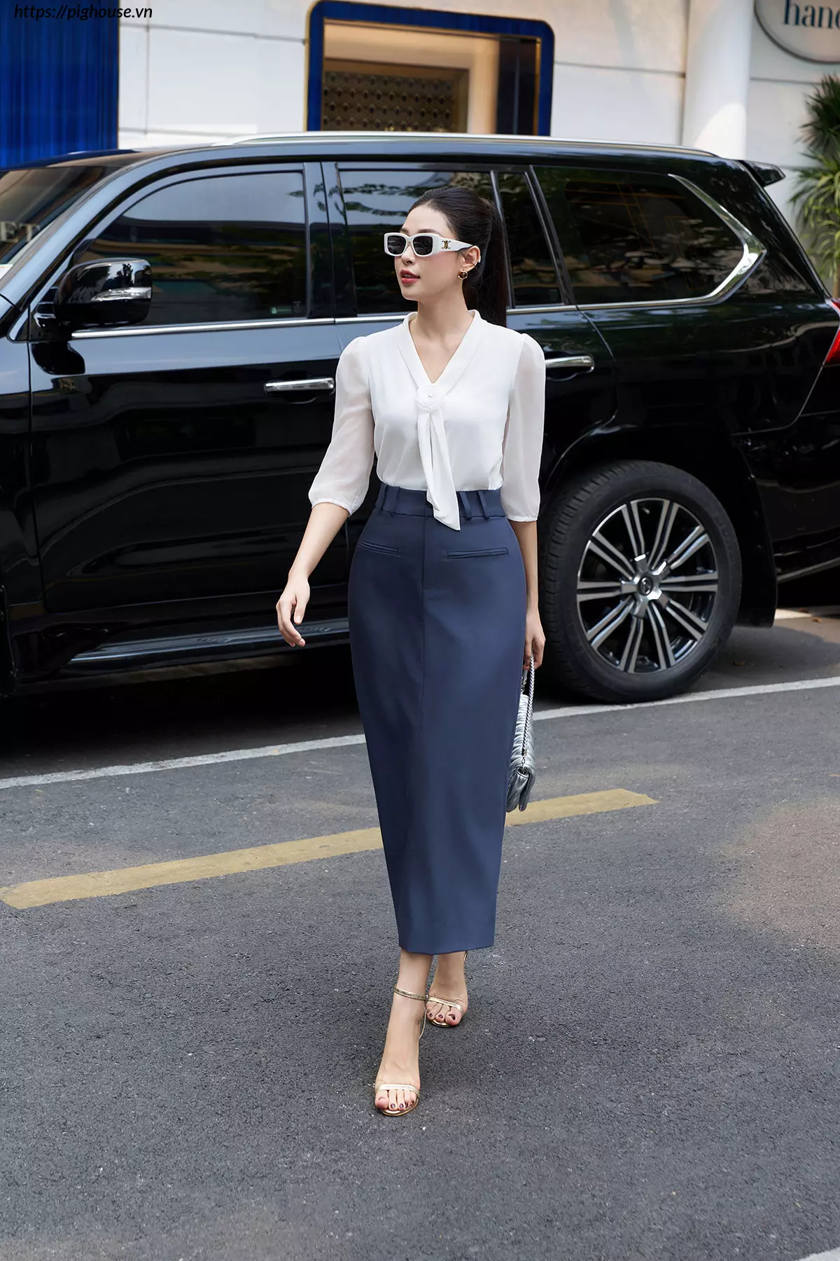 áo sơ mi luperi tay lỡ voan cổ đính hoa