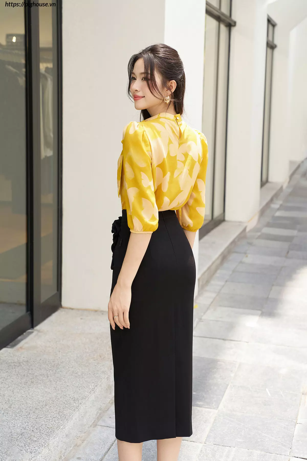 Áo sơ mi cổ chui nơ lệch Luperi