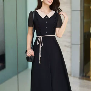 Đầm liền cổ bẻ phối màu thanh lịch