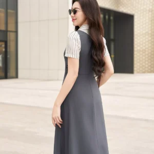 Đầm dáng dài cổ phối kẻ Luperi