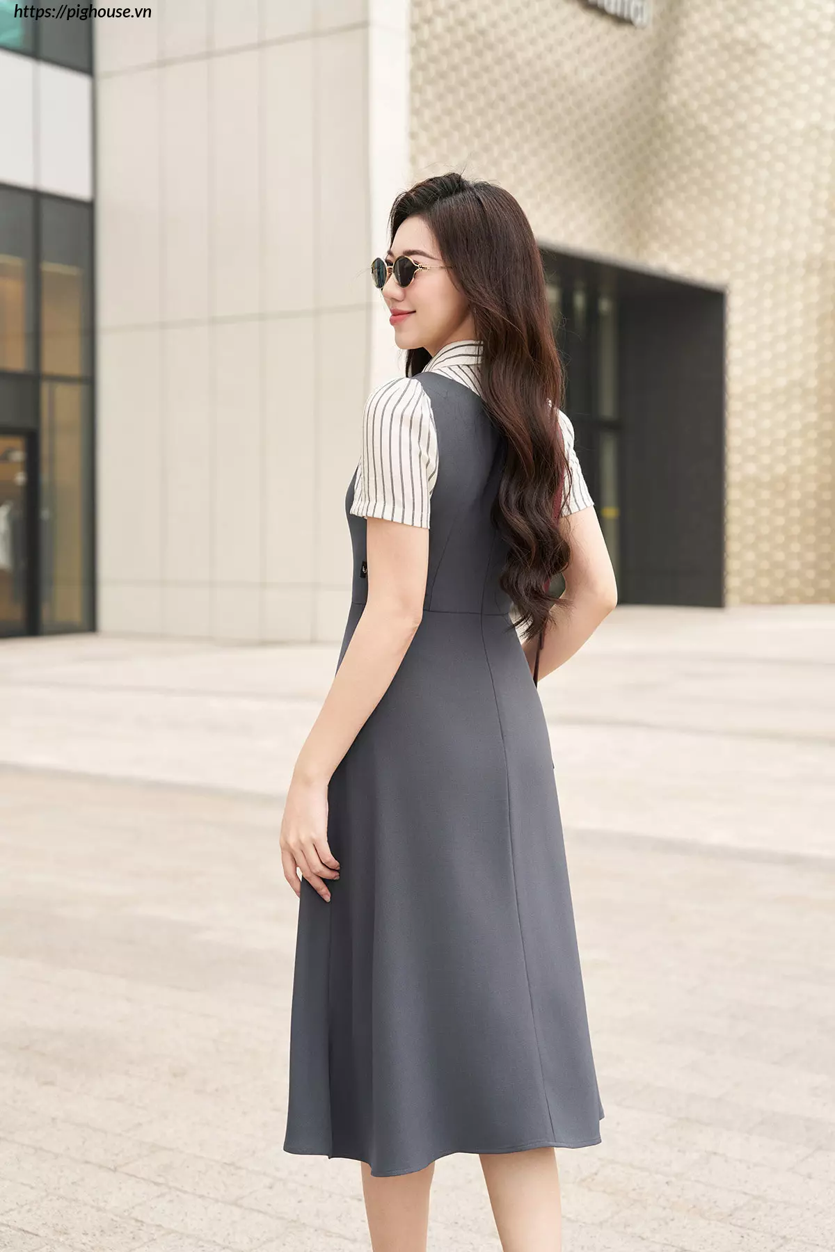 Đầm dáng dài cổ phối kẻ Luperi