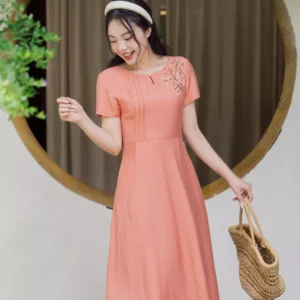 Đầm Đũi Thêu Hoa Vai Túi Sườn