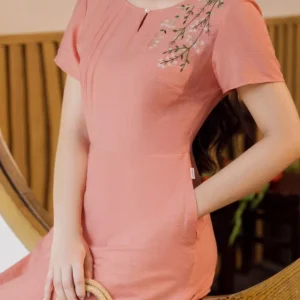 Đầm Đũi Thêu Hoa Vai Túi Sườn