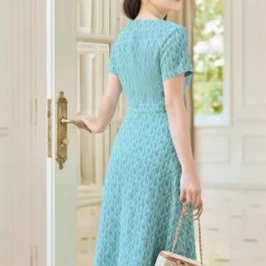 Dam xoe lua Han Chau Cardina