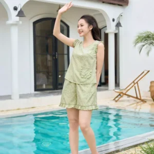 Bo-dui-mac-nha-nu-tho-ke-sat-nach-vai-beo