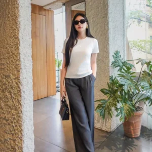 Áo Phông Cotton Nữ Cổ Tròn Tag Ngực Cardina