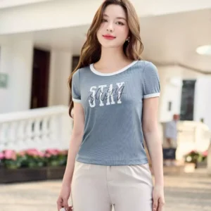 Áo Phông Nữ Tăm Lạnh Stay Strong Cardina