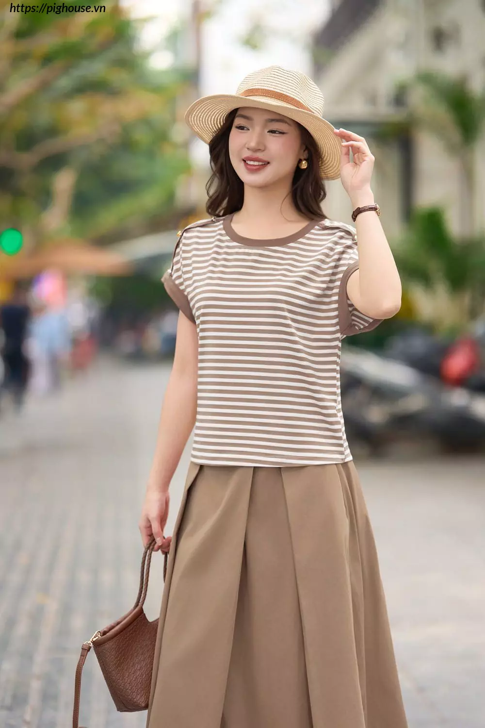 Áo Phông Cotton Kẻ Tay Cánh Dơi Cardina