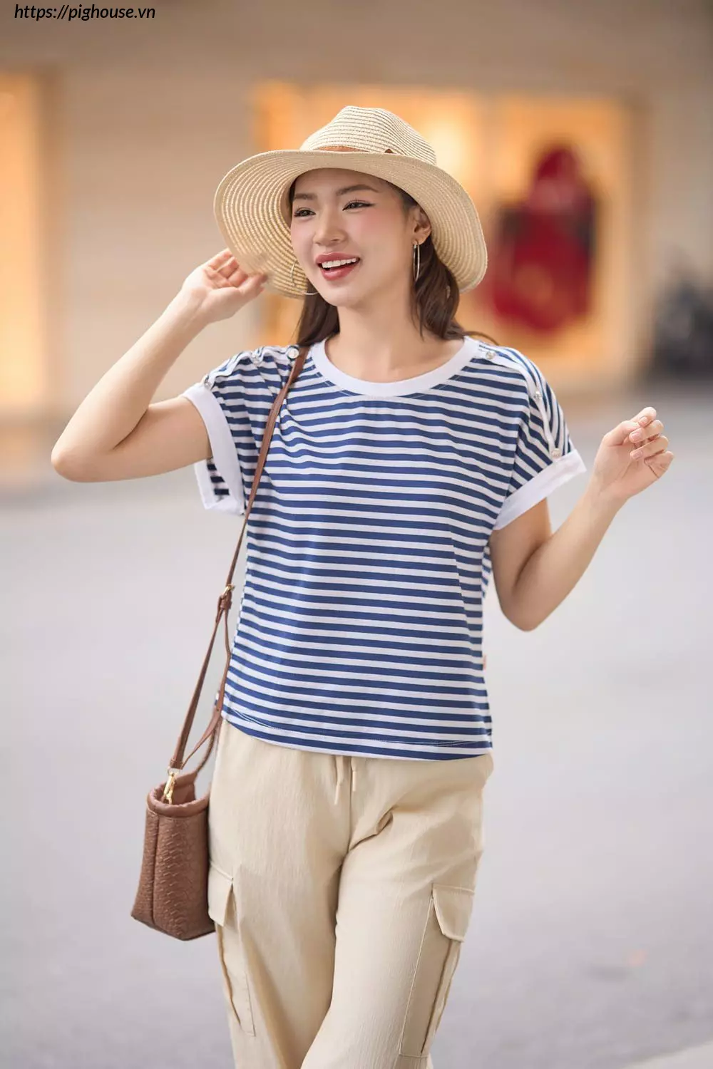 Áo Phông Cotton Kẻ Tay Cánh Dơi Cardina