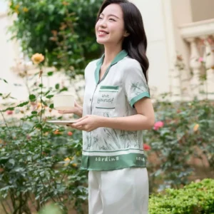 Pijama Lụa Quần Suông Cardina Họa Tiết Gấu