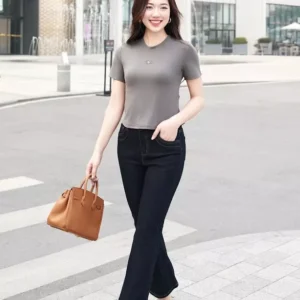 Ao phong LU5AP09 om dang co V