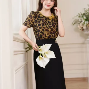 Áo Sơ Mi Tay Ngắn Cổ Hoa Thanh Lịch