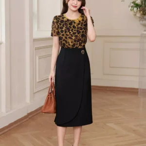 Áo Sơ Mi Tay Ngắn Cổ Hoa Thanh Lịch