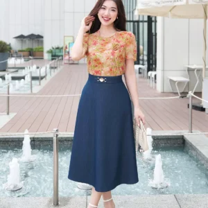 Áo Sơ Mi Tay Ngắn Cổ Hoa Thanh Lịch