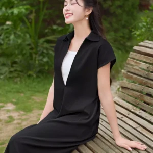 Đầm Đũi Suông Cổ Khoét Sâu Kèm Áo Quây