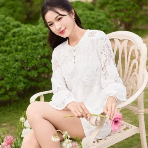 Áo ren thêu tay Cardina