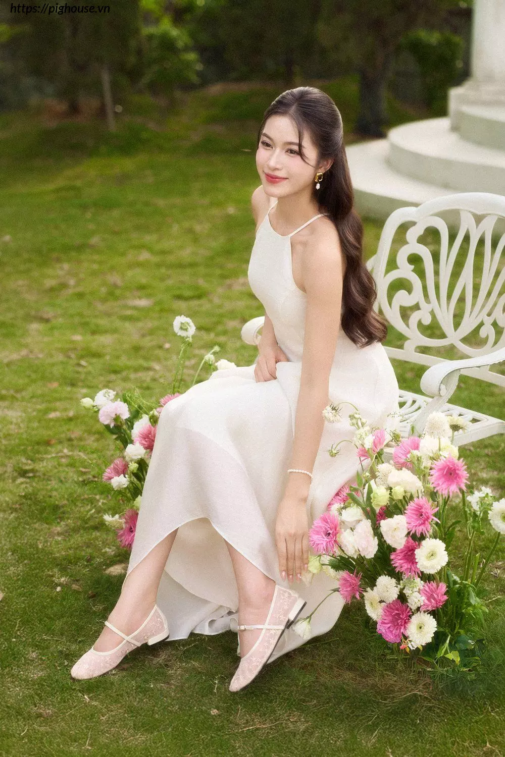 Đầm yếm hai dây đuôi tôm Cardina