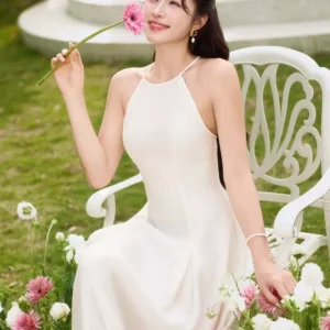 Đầm yếm hai dây đuôi tôm Cardina