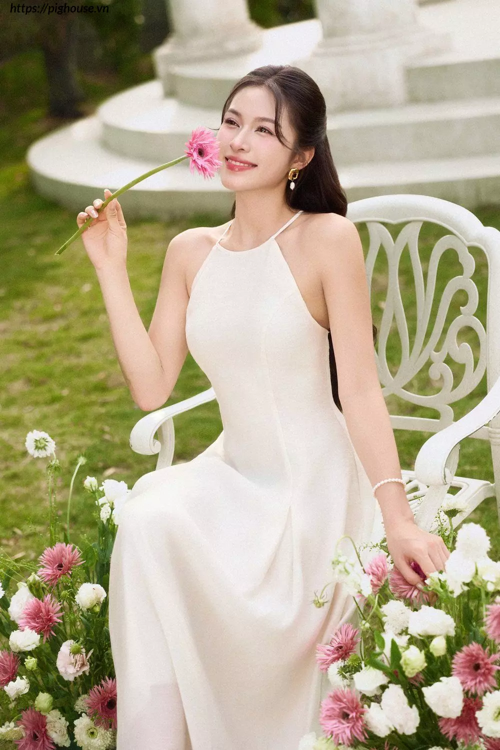 Đầm yếm hai dây đuôi tôm Cardina