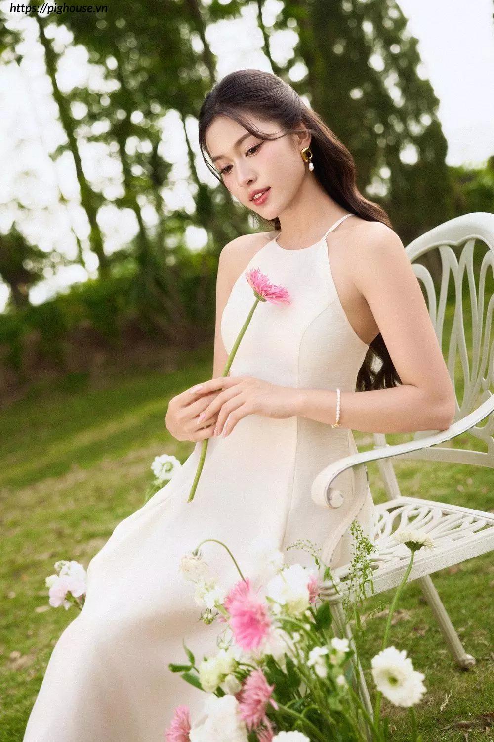 Đầm yếm hai dây đuôi tôm Cardina