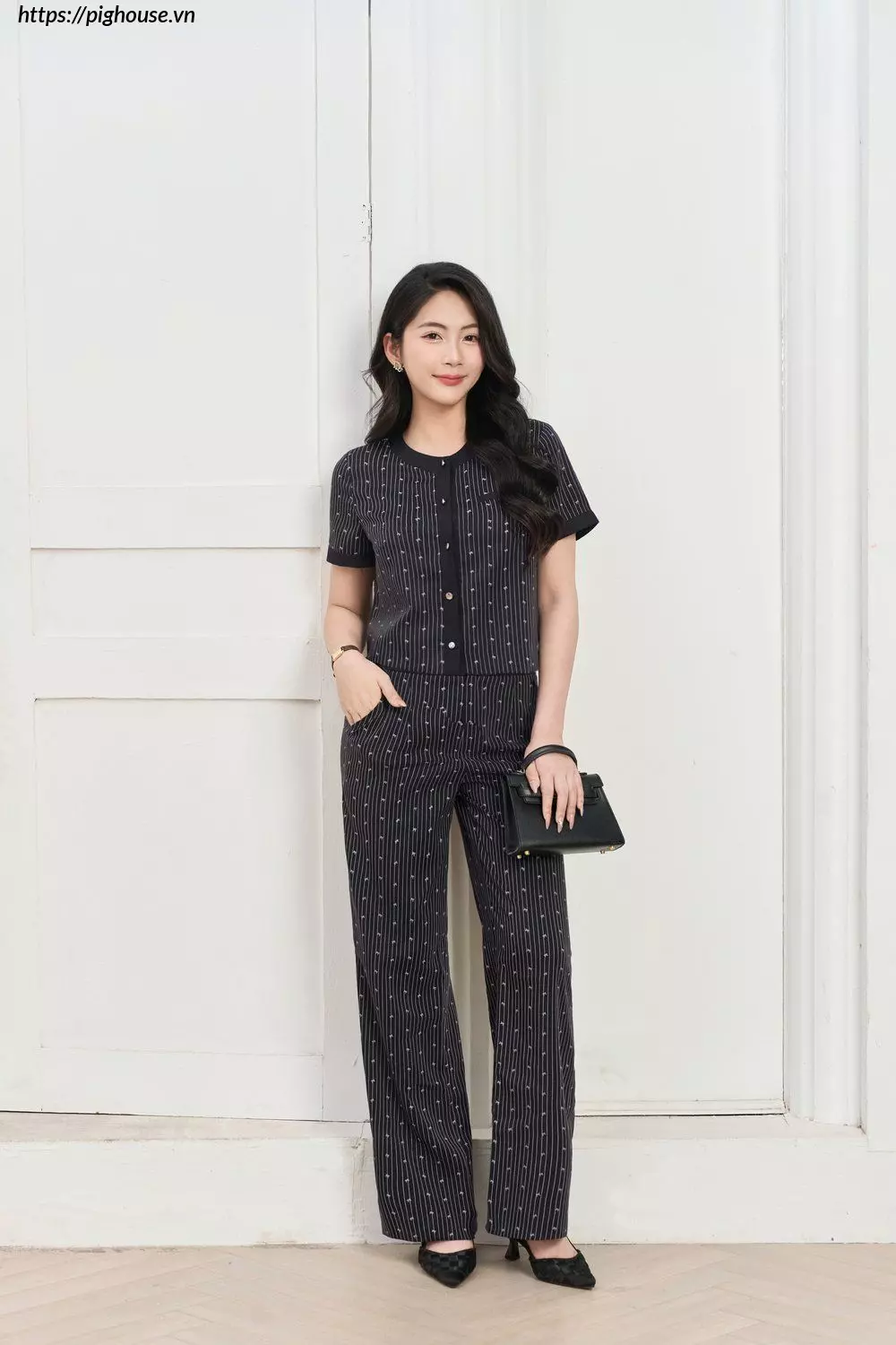 Set Tuytsi Quần Suông Phối Viền Cardina