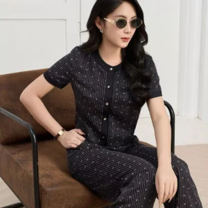 Set Tuytsi Quần Suông Phối Viền Cardina