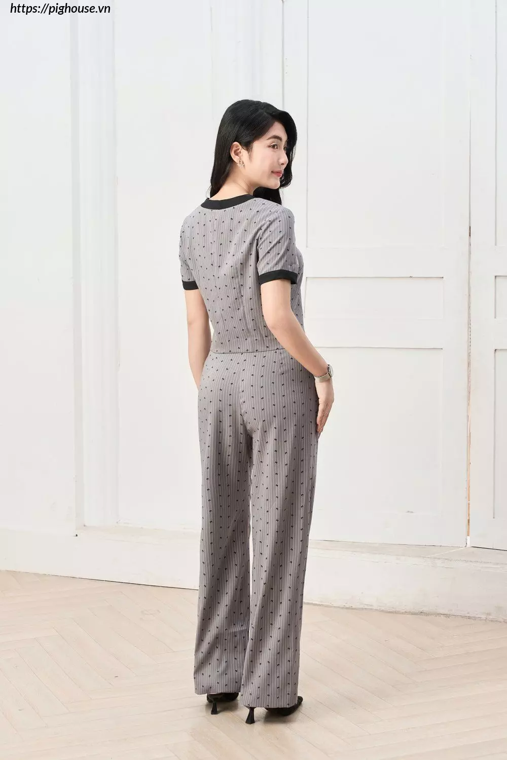 Set Tuytsi Quần Suông Phối Viền Cardina