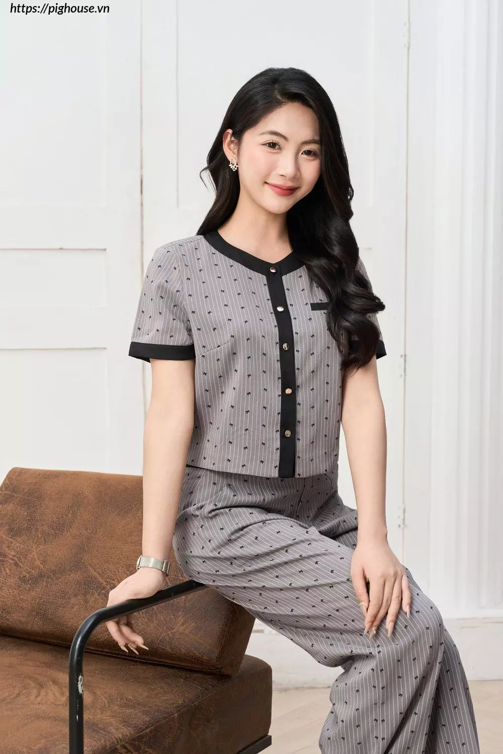 Set Tuytsi Quần Suông Phối Viền Cardina