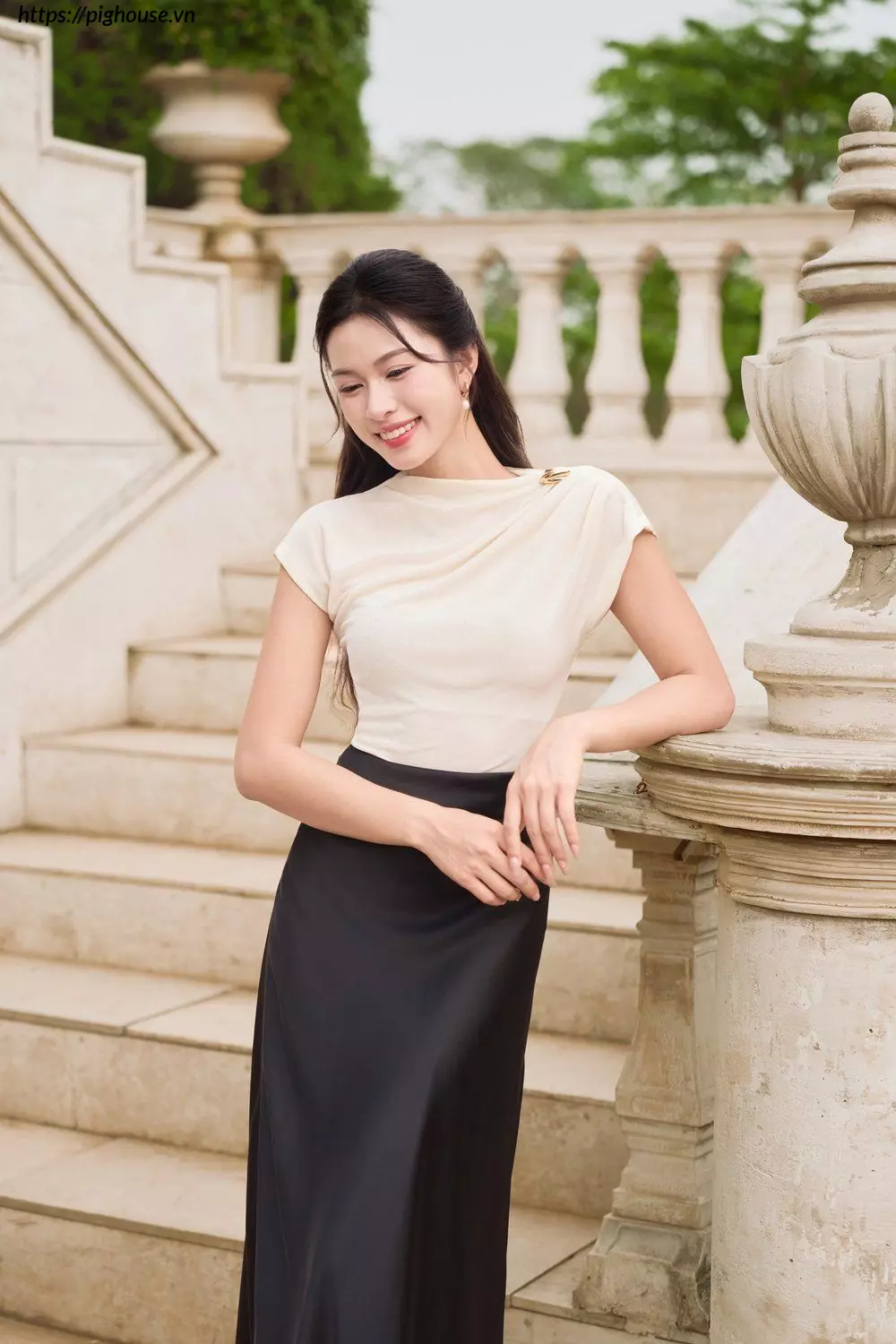 chan vay duoi ca satin trendy cardina