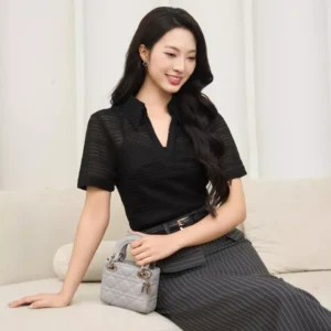 Áo Polo Nữ Ren Cotton Cổ V Khóa Lệ Sau